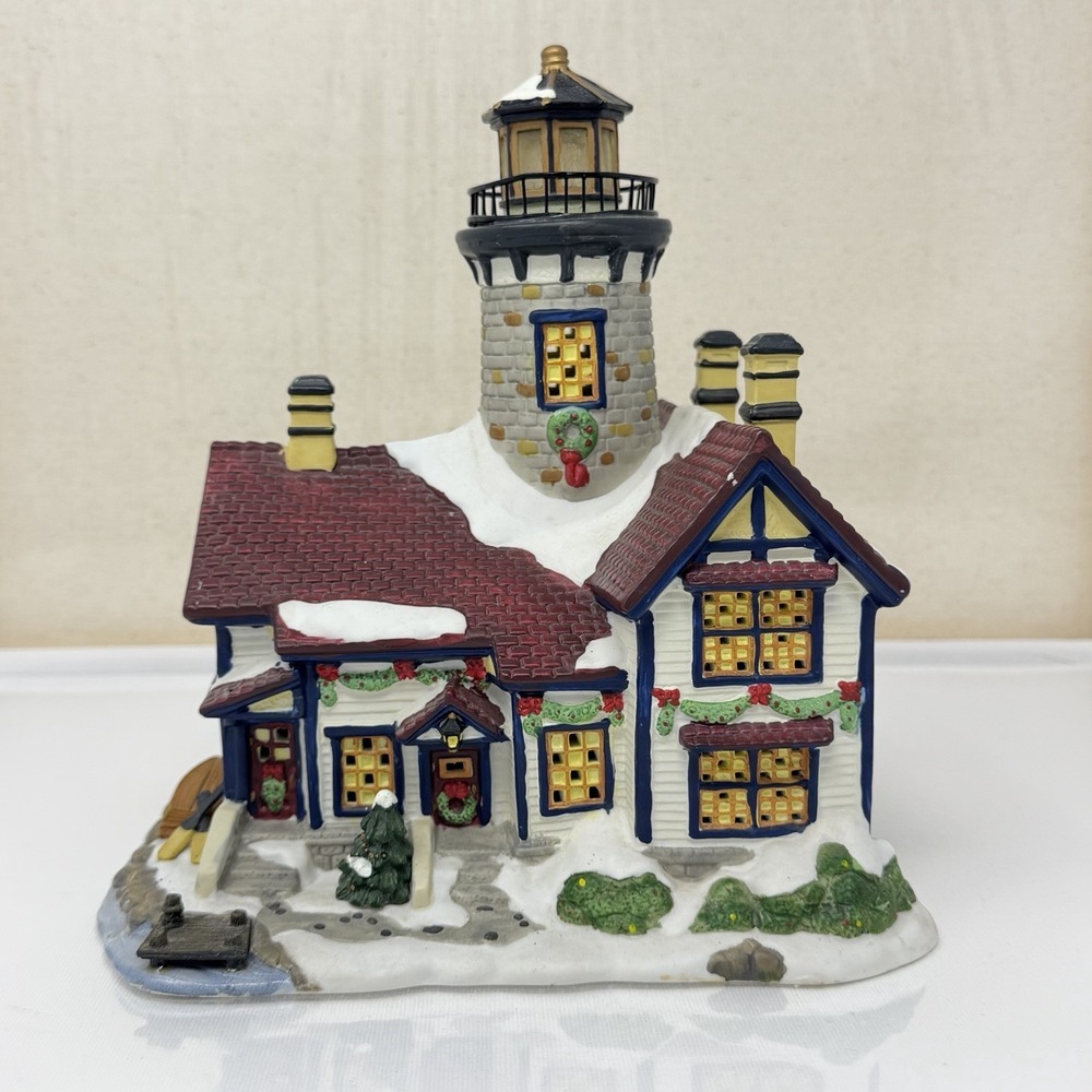 St. Nicholas Square Lighthouse  2001 No Box No Lighting